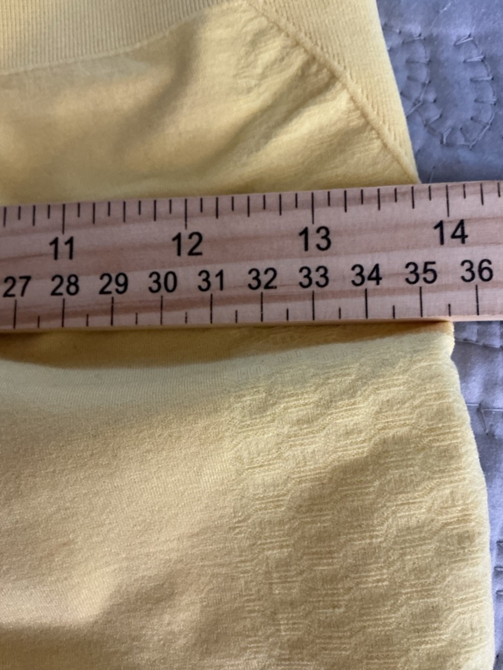 Alphalete#Alphalete High-Waisted Seamless Biker Shorts - Yellow (Size M) - Picture 4 of 7